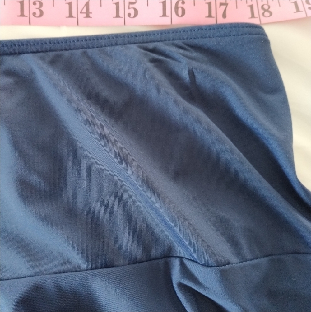 Lands' End Navy Skirted Beach Swim Bottom 16 - Picture 6 of 8